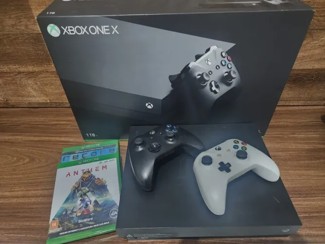 Xbox one x - 1TB