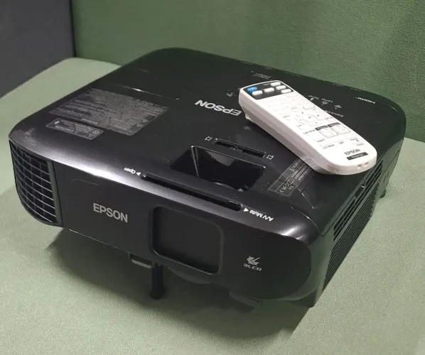 Projetor Epson PowerLite FH52+ Full HD 4000 lumens