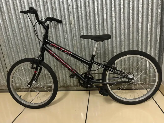 Bicicleta Juvenil Shimano XTR Preta Aro 20 - Ótimo Estado