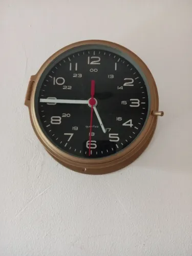 Relógio de antepara