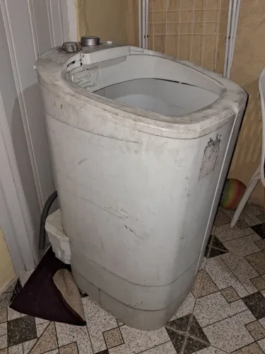 Tamquinho em perfeito estado de uso