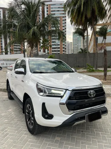 Toyota Hilux CD SRX 4X4 2.8 TDI 16V Diesel Aut. 2021