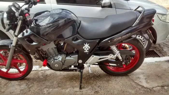 Cb 500