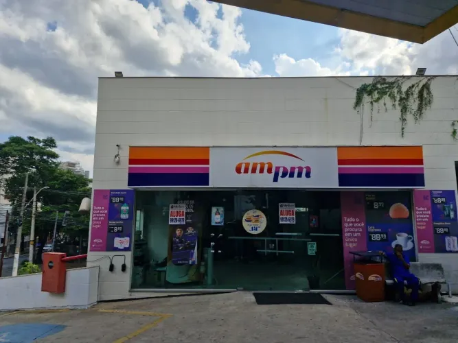 LOJA NO POSTO OURO FINO 40 METROS PARA LOCAÇÃO NO CRUZEIRO