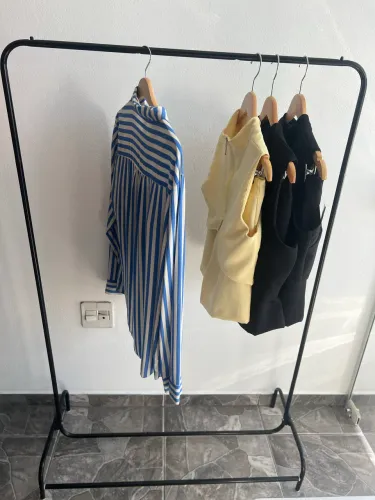 Arara de Roupas Móvel 