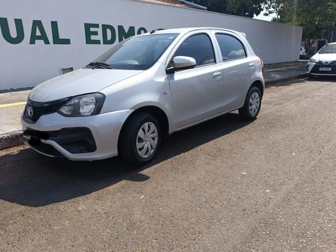 Toyota Etios X 1.3 Flex 16V 5P Aut. 2020