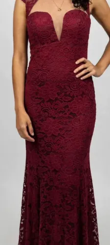Vestido marsala