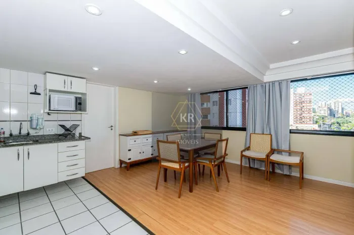 Apartamento com 1 dormitório, Mobiliado e Decorado para alugar, Cristo Rei - Curitiba/PR