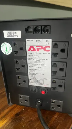 Nobreak APC Back-UPS RS 1200 sem bateria