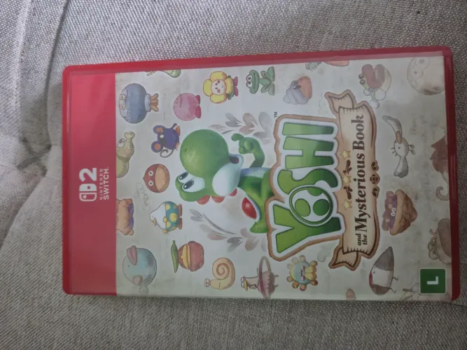 Yoshi and the mysterious book