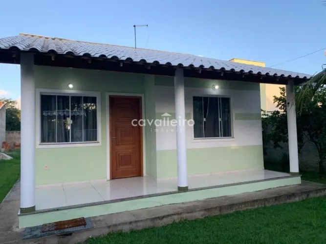 Casa com 2 quartos para alugar por R$ 3.870/mês - Ubatiba - Maricá/RJ