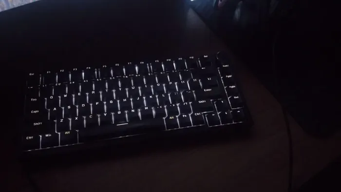 Teclado Ak820