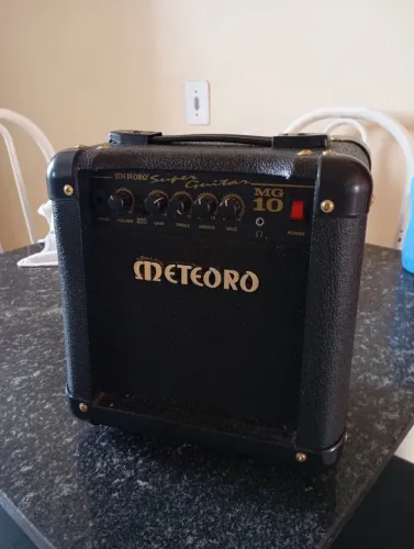 Amplificador Meteoro MG 10 Super Guitar