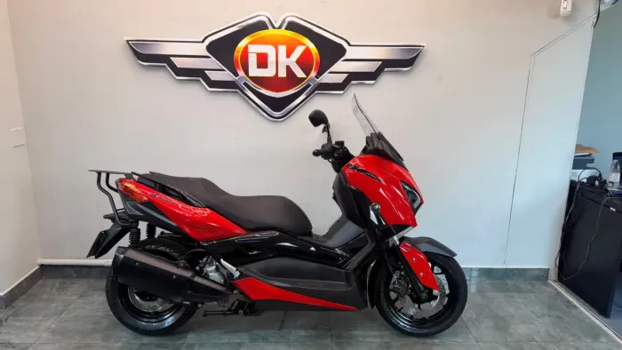 YAMAHA XMAX 250 2023 VERMELHA