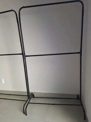 ARARA CABIDEIRO PARA ROUPAS