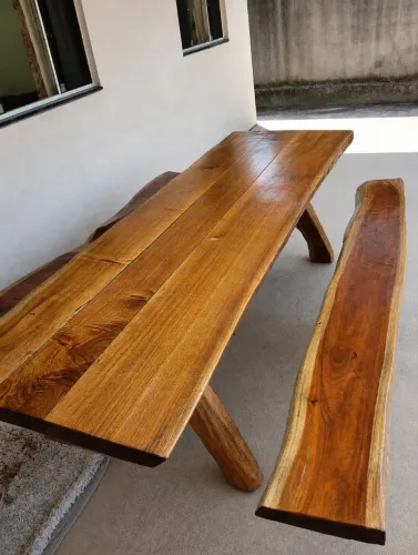 Mesa rústica (Madeira de Lei, CEDRO ROSA)