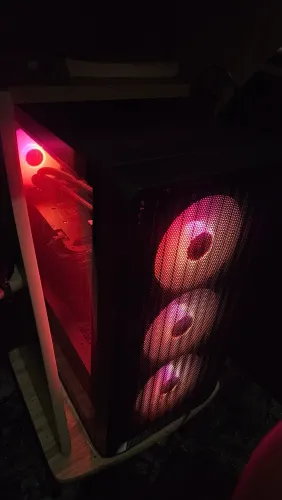 PC Gamer montado em janeiro, pouco uso