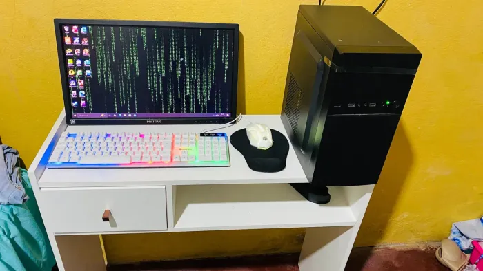 PC GAMER INICIANTE +100 leva a mesa