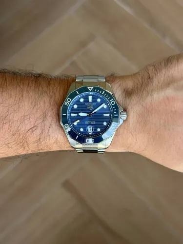 Tag Heuer Aquaracer Professional 300