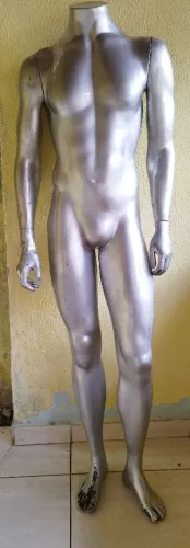 Manequim masculino prata
