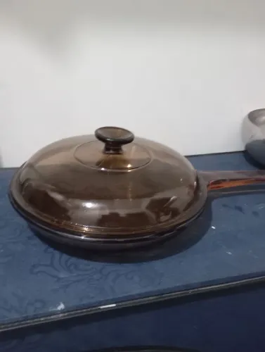 Frigideira de vidro