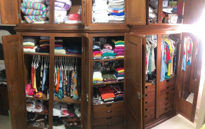 Guarda Roupa Casal Madeira maciça