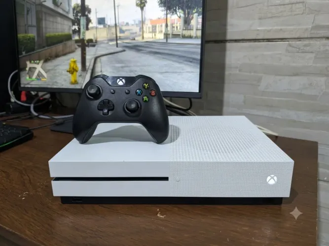 Xbox One S