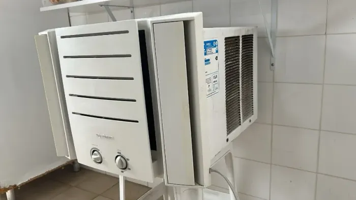 Ar Condicionado Springer - 7500 BTU - Usado