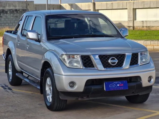 Nissan Frontier SEL CD 4X4 2.5 TB Diesel Aut. 2008