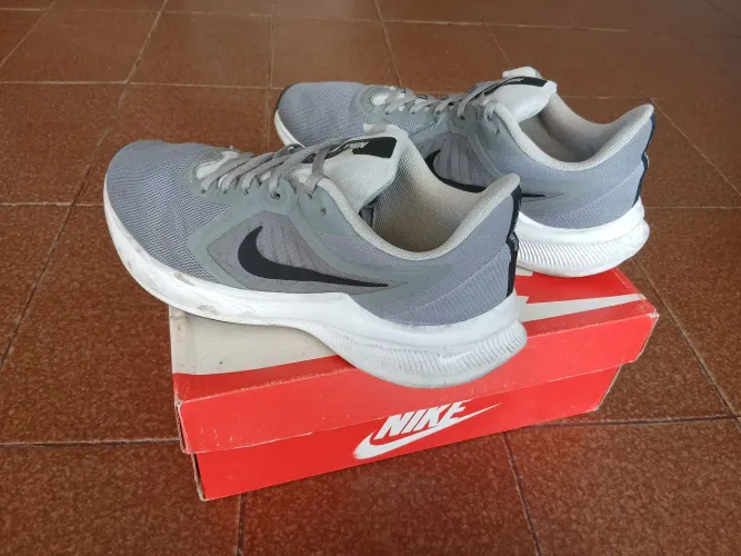 Tênis Running Nike - Excelente Estado