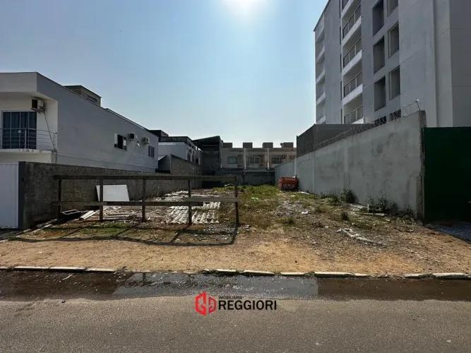 TERRENO C/ 300M² SENDO 12X15 NO TABULEIRO CAMBORIÚ