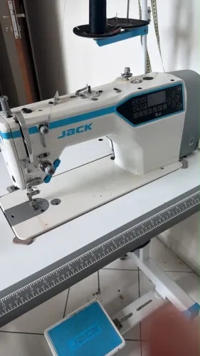 Reta eletrônica jack