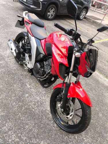 FZ 25 perfeita único dono 2022