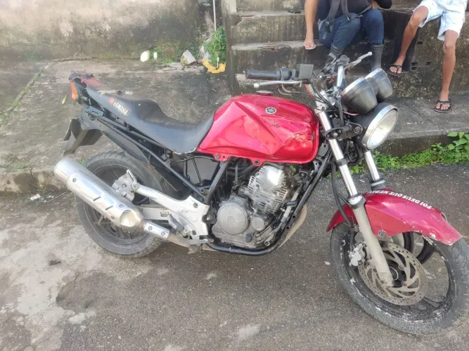 Vendo por 7000 mais deve mil quatrocentos faço 5000 pra vende logo toda boa 