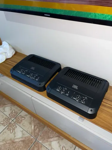 Par de Amplificadores GTO-804EZ e JBL GTO-3EZ (NÃO TESTADO)