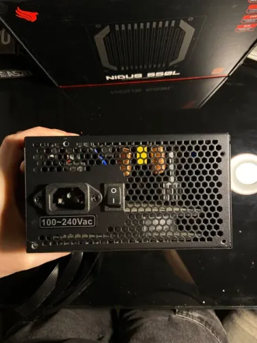 Pichau NIDUS Fonte 550I 550w 80 Plus Bronze Preto