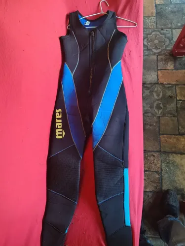 Roupa Neoprene Mares MM