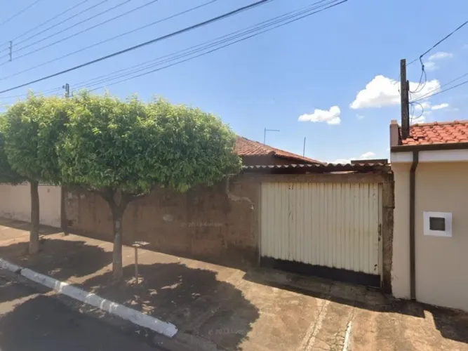 Casa em Terreno 187 m² - Jardim Santa Rosa - Bariri - SP