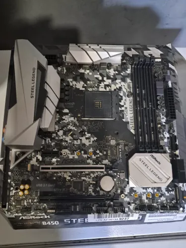 ASRock B450M Steel Legend AM4 DDR4 com M.2 ? Ryzen 5000 Ready