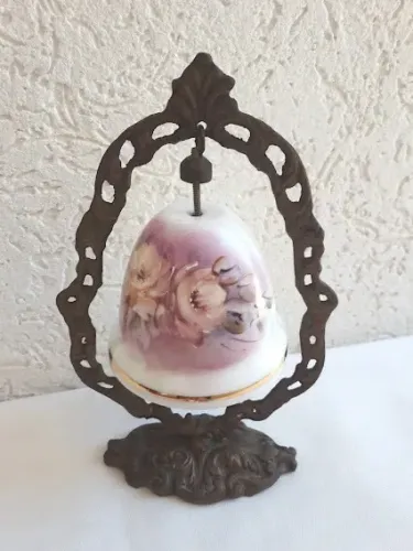 Sino Ou Campainha De Mesa Porcealana Pintado A Mão Bronze Antigo LEIA
