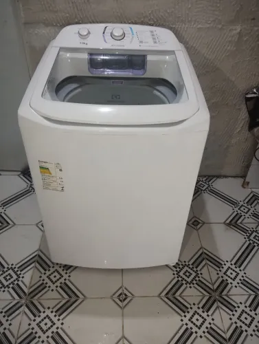 Máquina de lavar Electrolux 13 kilos 