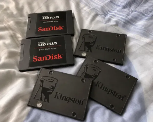 VENDO SSDS E HDS - 120 240 500 780 GBS