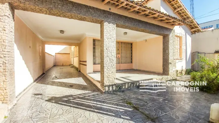 Casa a Venda no Centro em Caçapava
