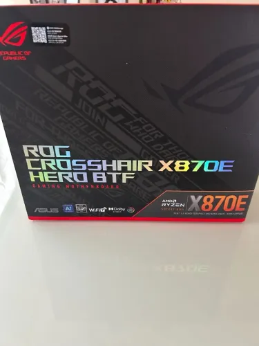 Placa Mãe Asus Rog Crosshair Hero BTF X870E