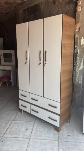 Guarda roupas e cômodas diretamente da fábrica
