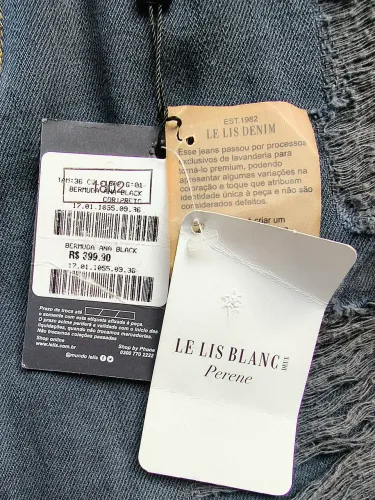 Short Le Lis Blanc com etiqueta