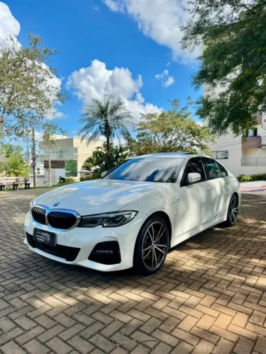 BMW 330E M Sport 2.0 Turbo Híbrido AU 2021