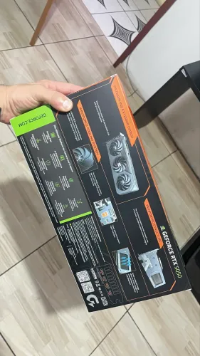 Placa de vídeo RTX 5050 Triple fan