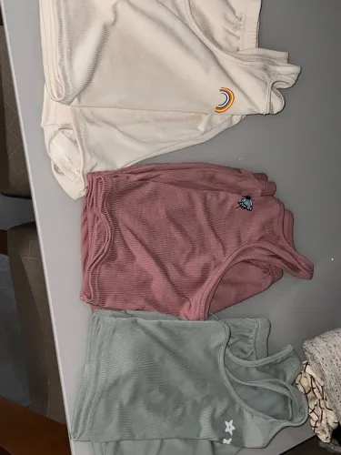Roupas Femininas em Ótimo Estado - Desapego