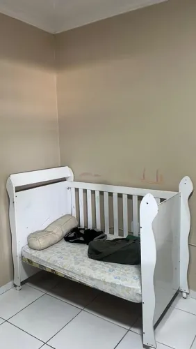 Berço gigante desmontado
